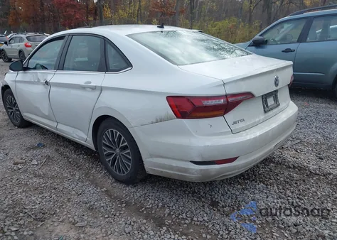 2019 Volkswagen Jetta 1.4T R-Line/1.4T S/Se z USA, uszkodzony, nr VIN 3VWCB7BU1KM161258